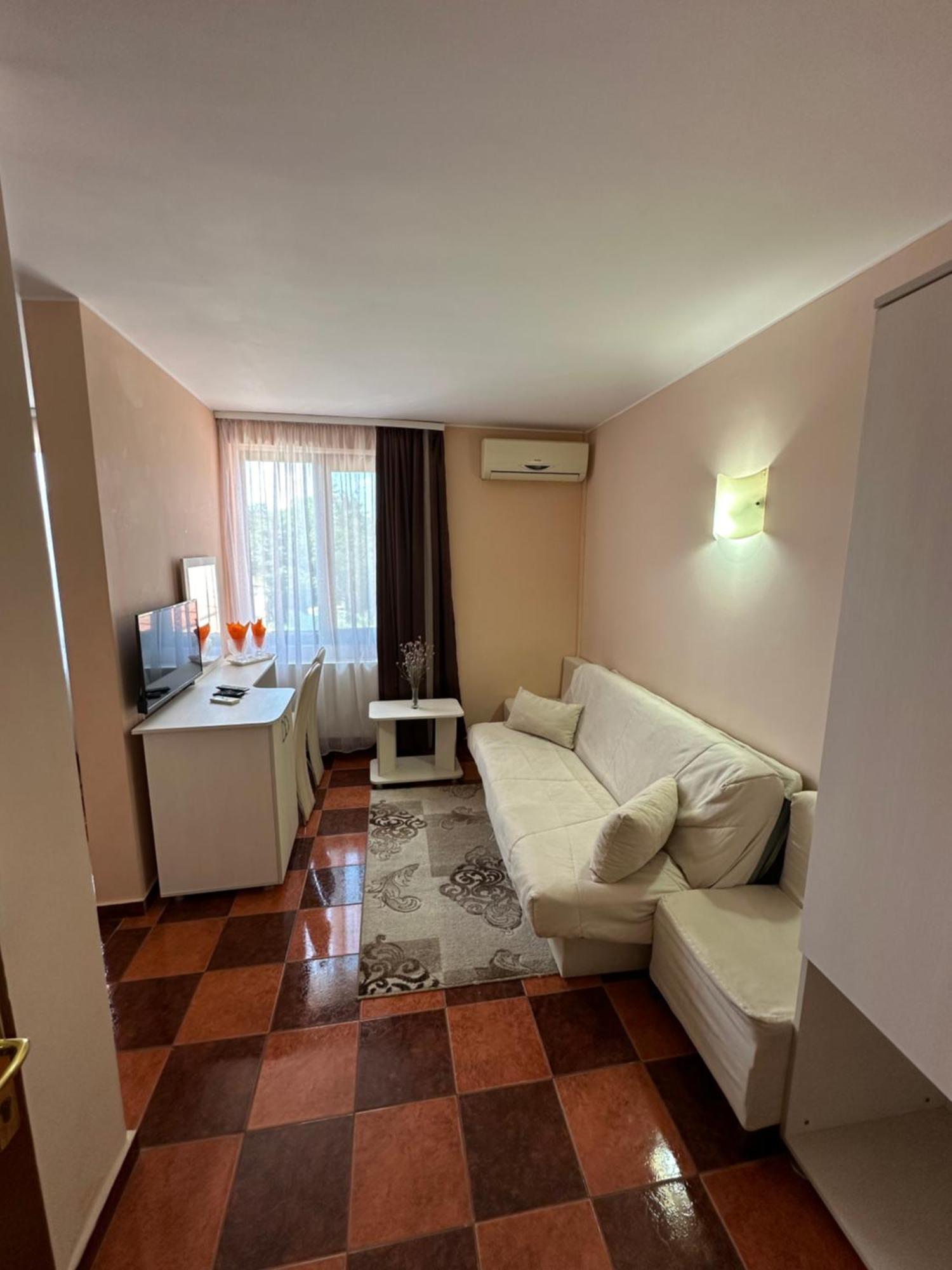 Hotel Turist Нептун Экстерьер фото